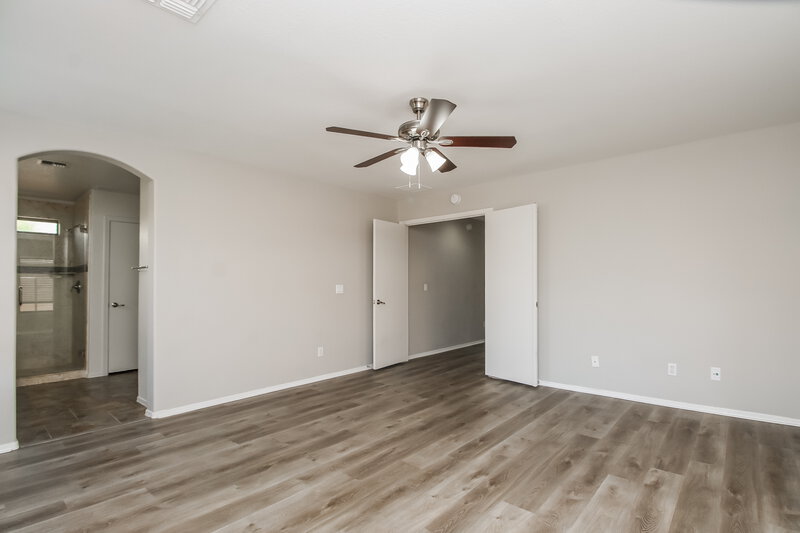 2,245/Mo, 3834 E Longhorn Dr Gilbert, AZ 85297 Main Bedroom View 2