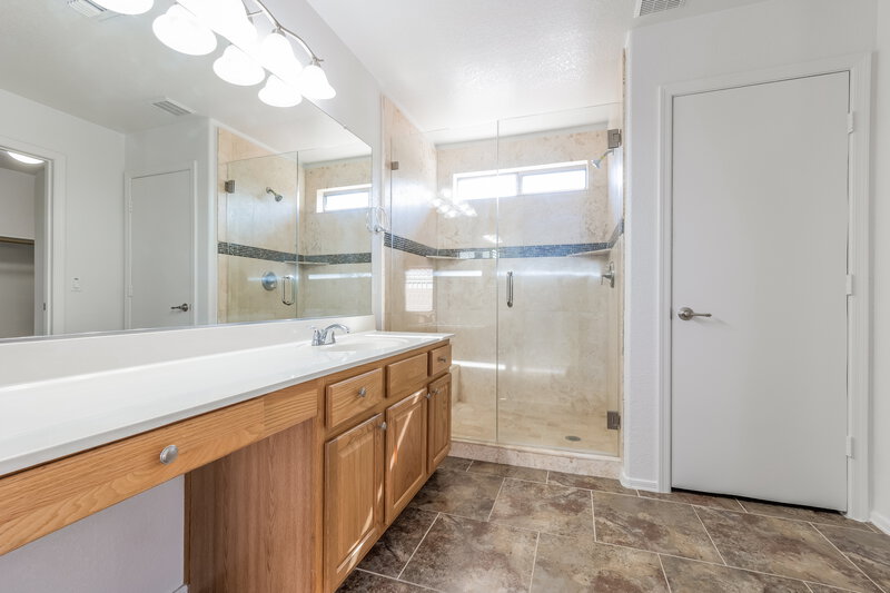 2,415/Mo, 3834 E Longhorn Dr Gilbert, AZ 85297 Main Bathroom View