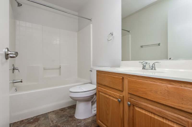 2,245/Mo, 3834 E Longhorn Dr Gilbert, AZ 85297 Bathroom View