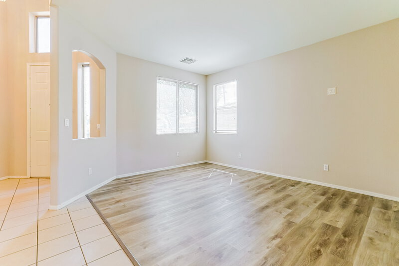 3,055/Mo, 514 W Redwood Dr Chandler, AZ 85248 Living Room View