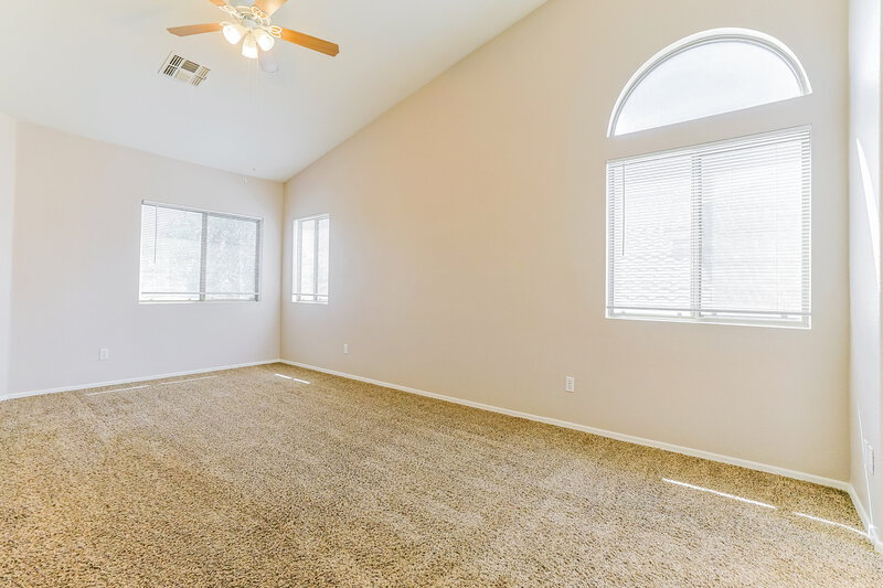3,055/Mo, 514 W Redwood Dr Chandler, AZ 85248 Main Bedroom View