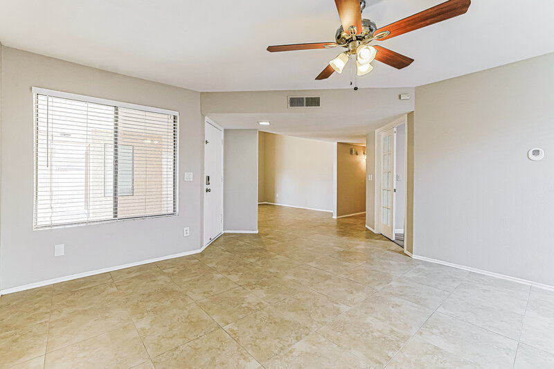 2,285/Mo, 1900 N Jay St Chandler, AZ 85225 Living Room View 2
