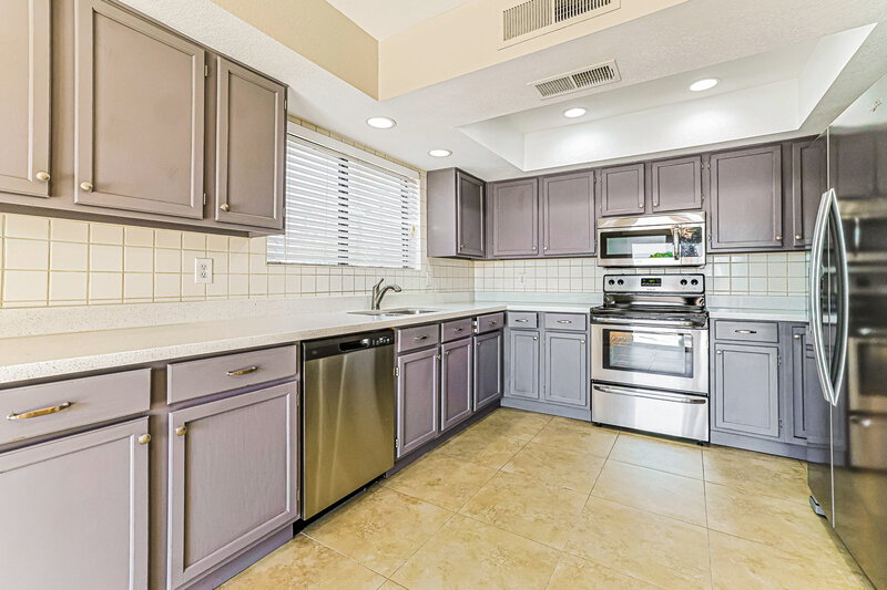 2,285/Mo, 1900 N Jay St Chandler, AZ 85225 Kitchen View