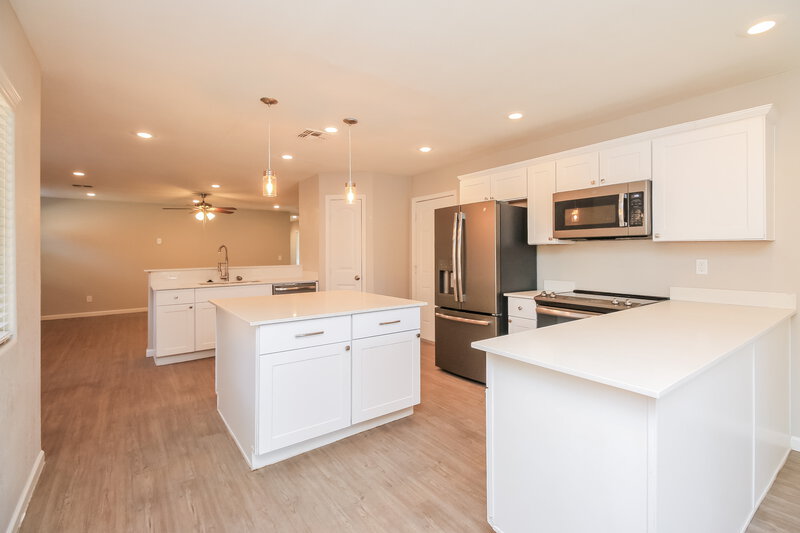 2,450/Mo, 3825 E Frances Ln Gilbert, AZ 85295 Kitchen View