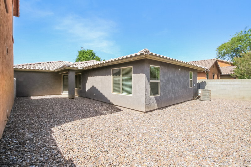 2,450/Mo, 3825 E Frances Ln Gilbert, AZ 85295 Rear View