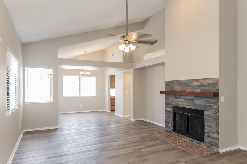 2,190/Mo, 4681 W Harrison St Chandler, AZ 85226 Living Room View