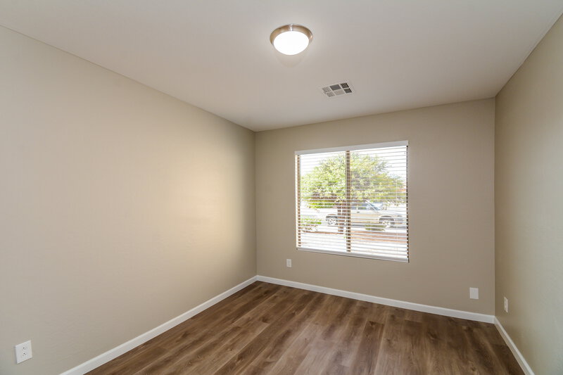 2,170/Mo, 14846 W Hearn Rd Surprise, AZ 85379 Dining Room View 2