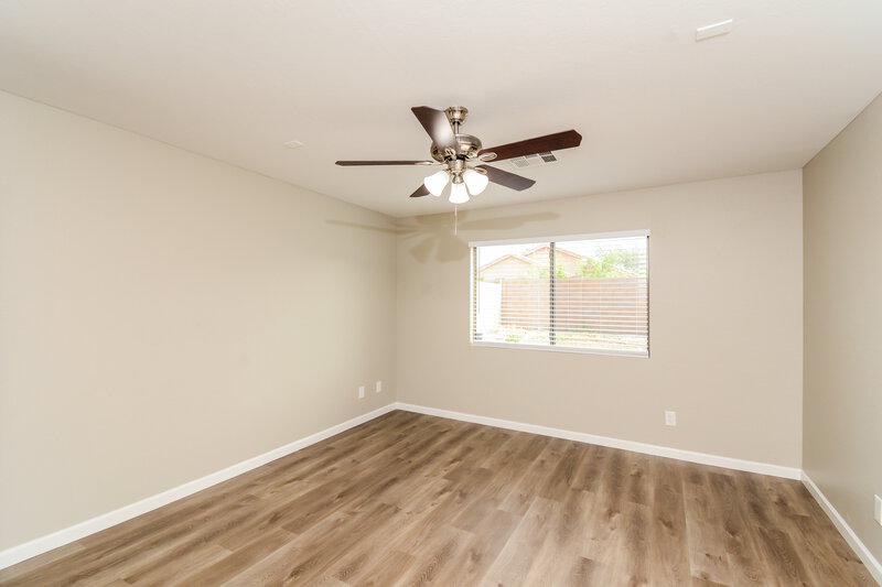 2,170/Mo, 14846 W Hearn Rd Surprise, AZ 85379 Main Bedroom View