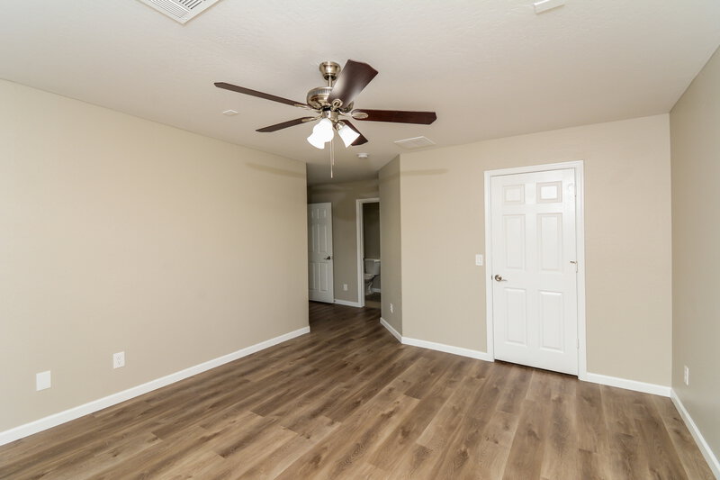 2,170/Mo, 14846 W Hearn Rd Surprise, AZ 85379 Main Bedroom View 2