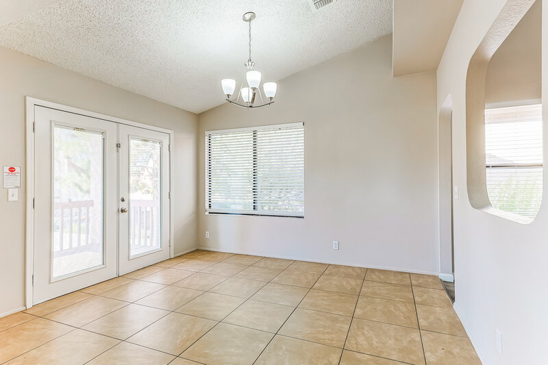 2,950/Mo, 1232 W Riviera Dr Gilbert, AZ 85233 Dining Room View