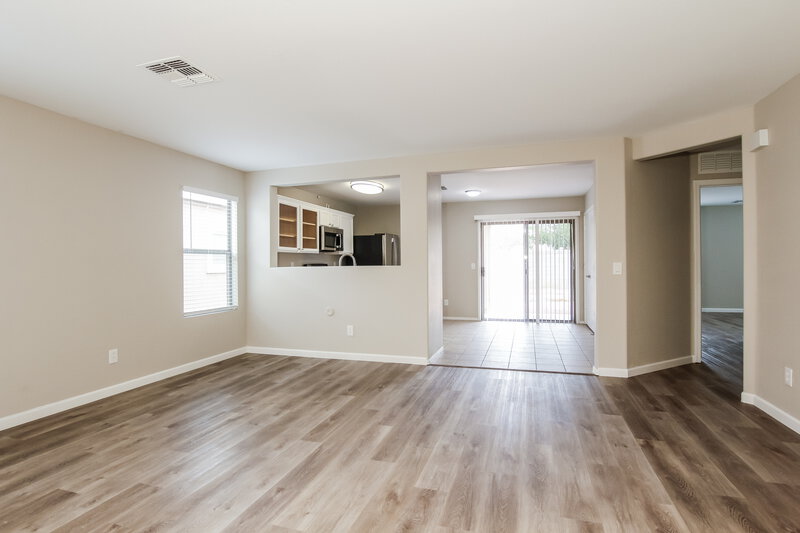 1,870/Mo, 12157 N 151st Dr Surprise, AZ 85379 Living Room View