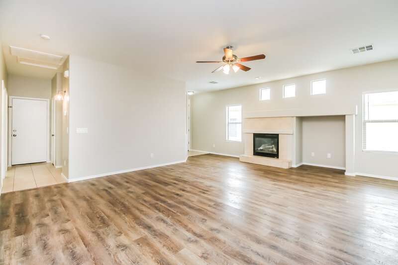 2,060/Mo, 29154 N Gedona Cir San Tan Valley, AZ 85143 Living Room View