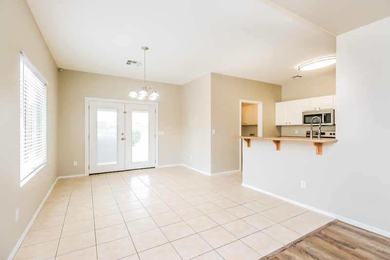 2,060/Mo, 29154 N Gedona Cir San Tan Valley, AZ 85143 Dining Room View