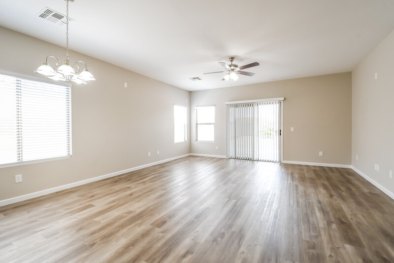 1,985/Mo, 16408 N Naegel Dr Surprise, AZ 85374 Dining Room View