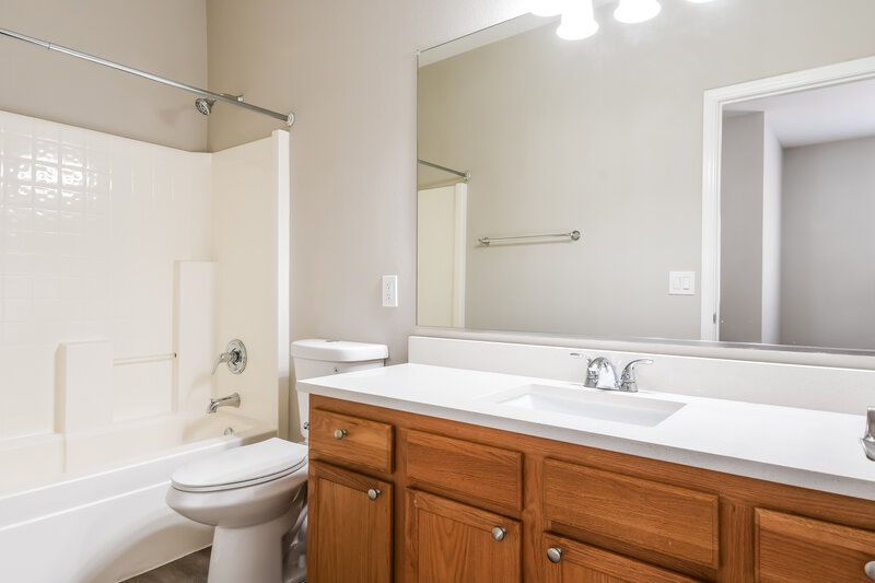 1,985/Mo, 16408 N Naegel Dr Surprise, AZ 85374 Bathroom View