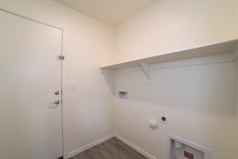 1,720/Mo, 25832 W Samantha Way Buckeye, AZ 85326 Laundry Room View