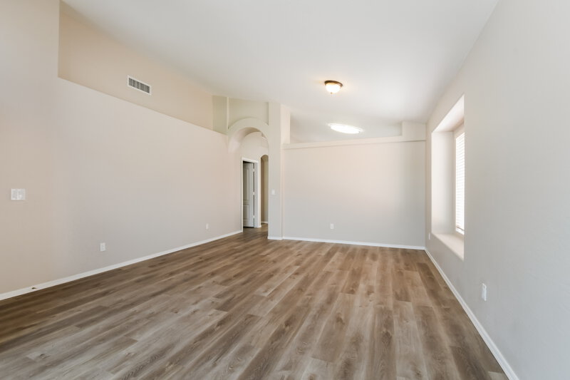 2,690/Mo, 19410 N 7th Dr Phoenix, AZ 85027 Living Room View