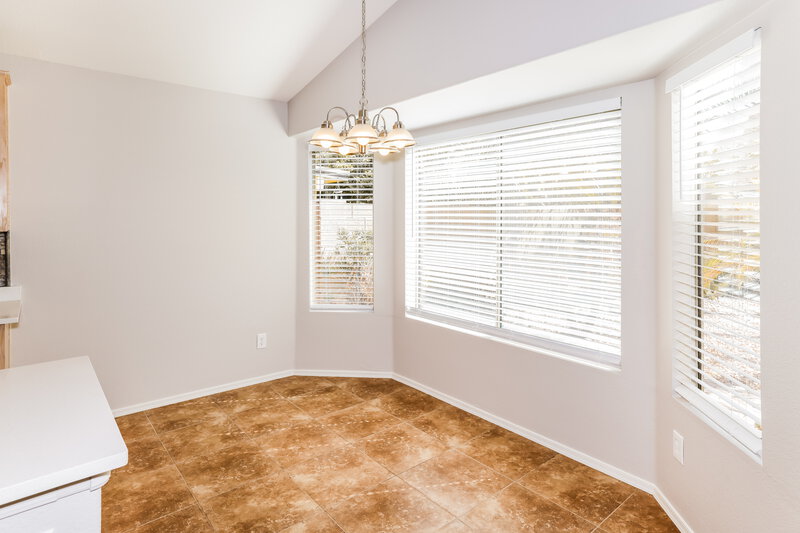 2,435/Mo, 13661 N 79th Ln Peoria, AZ 85381 Dining Room View