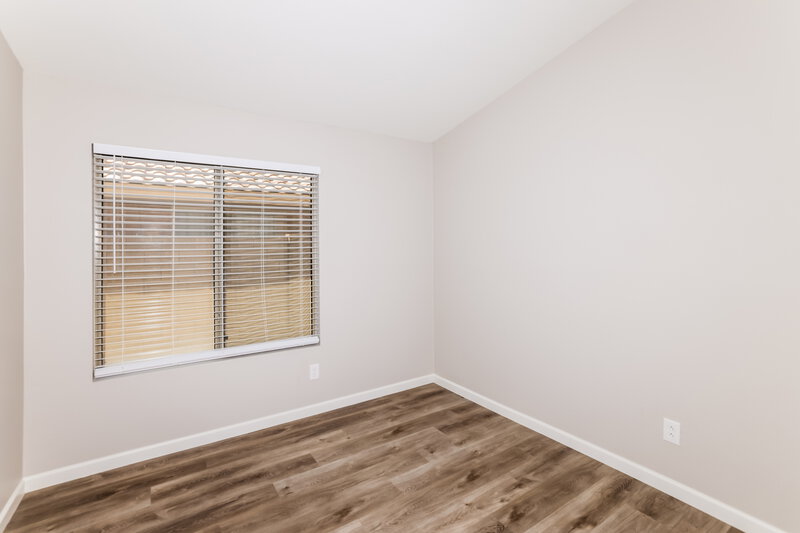 2,435/Mo, 13661 N 79th Ln Peoria, AZ 85381 Bedroom View