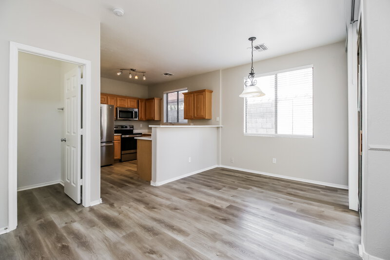 2,265/Mo, 1247 S Amador Mesa, AZ 85209 Dining Room View