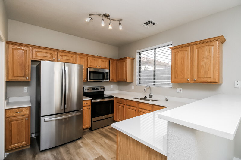 2,265/Mo, 1247 S Amador Mesa, AZ 85209 Kitchen View