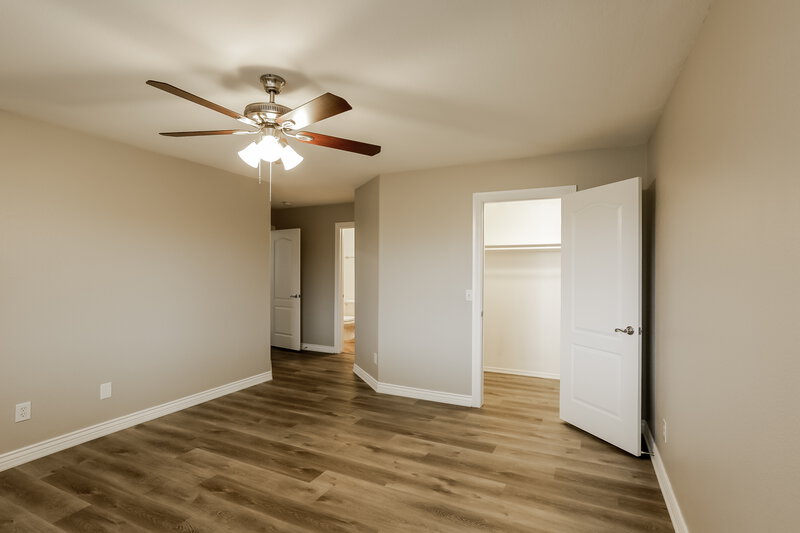 2,130/Mo, 1079 E Yuma Ave Apache Junction, AZ 85119 Main Bedroom View 2