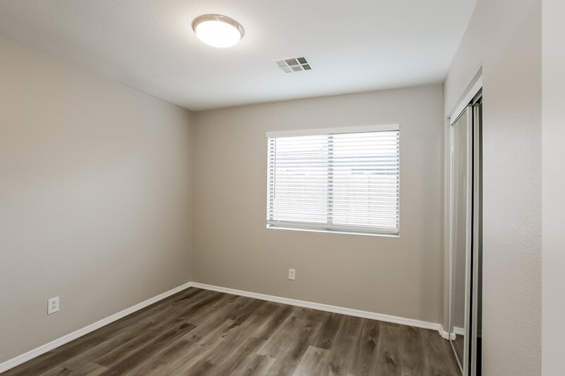 2,130/Mo, 1079 E Yuma Ave Apache Junction, AZ 85119 Bedroom View