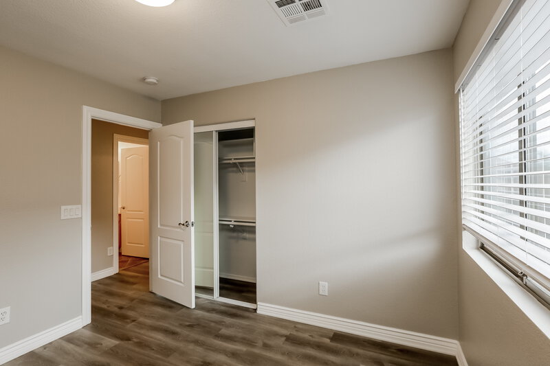 2,130/Mo, 1079 E Yuma Ave Apache Junction, AZ 85119 Bedroom View 2