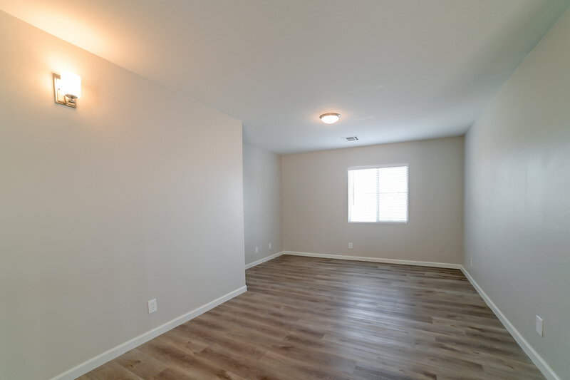 2,545/Mo, 3033 W Grenadine Rd Phoenix, AZ 85041 Bedroom View 3