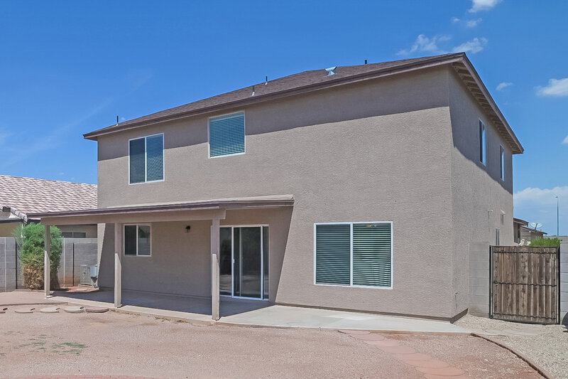 2,545/Mo, 3033 W Grenadine Rd Phoenix, AZ 85041 Rear View