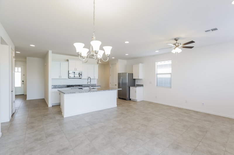 2,245/Mo, 5634 W Notch Hill Rd Laveen, AZ 85339 Dining Room View