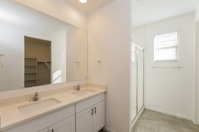 2,245/Mo, 5634 W Notch Hill Rd Laveen, AZ 85339 Main Bathroom View