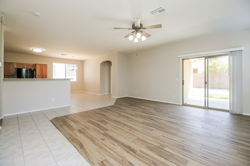 2,110/Mo, 20967 E Desert Hills Blvd Queen Creek, AZ 85142 Living Room View 3