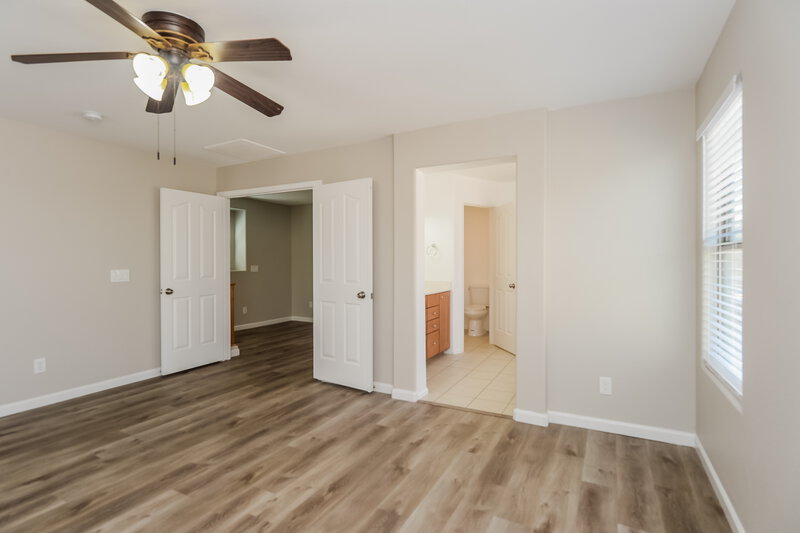 2,040/Mo, 3939 E Jasper Dr Gilbert, AZ 85296 Main Bedroom View 2