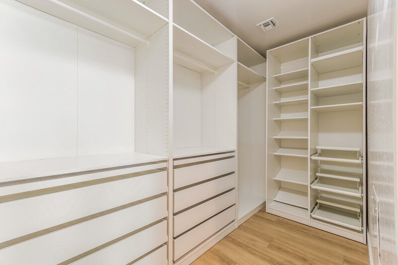 2,760/Mo, 1390 S Longspur Ln Gilbert, AZ 85296 Walk In Closet View
