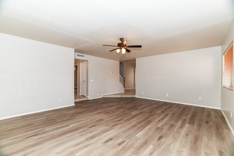 3,225/Mo, 1662 W Campbell Ave Gilbert, AZ 85233 Living Room View
