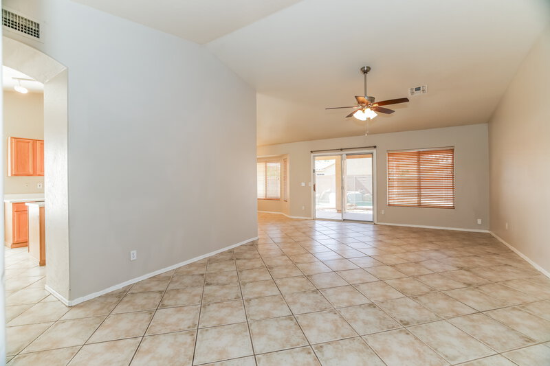 3,225/Mo, 1662 W Campbell Ave Gilbert, AZ 85233 Family Room View