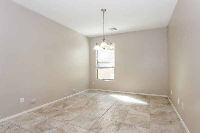 2,200/Mo, 4505 W Pleasant Ln Laveen, AZ 85339 Dining Room View