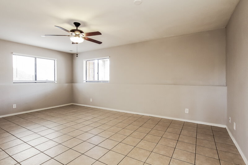 2,670/Mo, 1226 W Seashore Dr Gilbert, AZ 85233 Living Room View