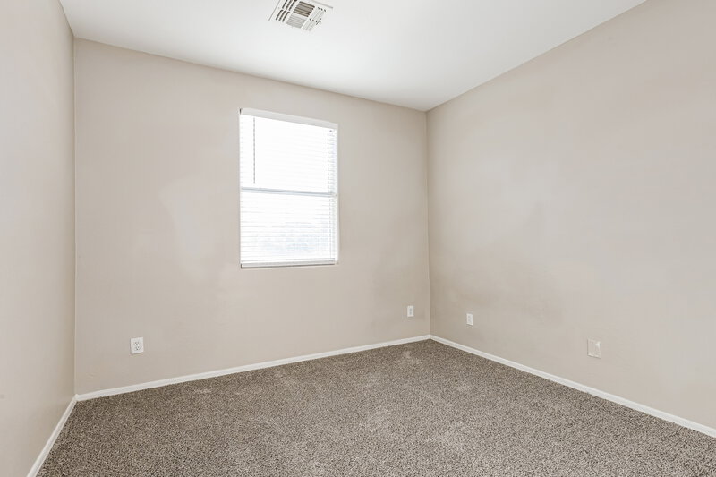 1,835/Mo, 5416 W Fulton St Phoenix, AZ 85043 Bedroom View