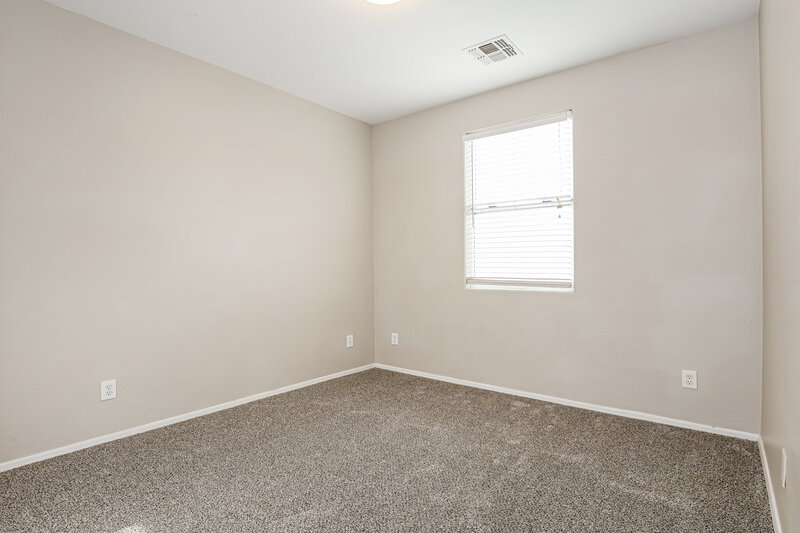 1,835/Mo, 5416 W Fulton St Phoenix, AZ 85043 Bedroom View 2
