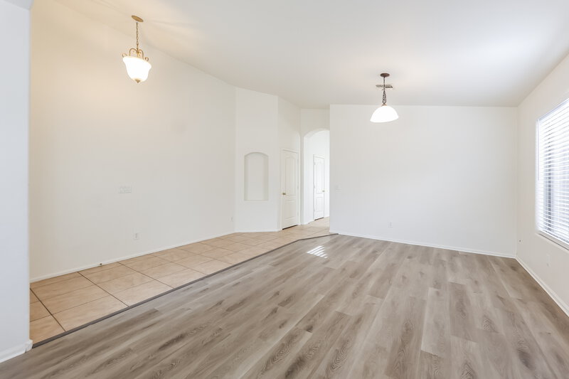 2,210/Mo, 2510 W Bent Tree Dr Phoenix, AZ 85085 Dining Room View