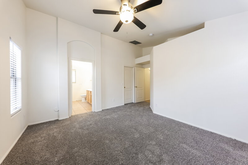 2,210/Mo, 2510 W Bent Tree Dr Phoenix, AZ 85085 Main Bedroom View 2