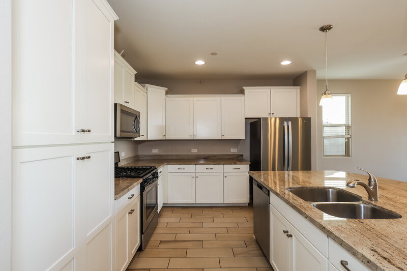 2,395/Mo, 10654 W Anna Ave Peoria, AZ 85383 Kitchen View