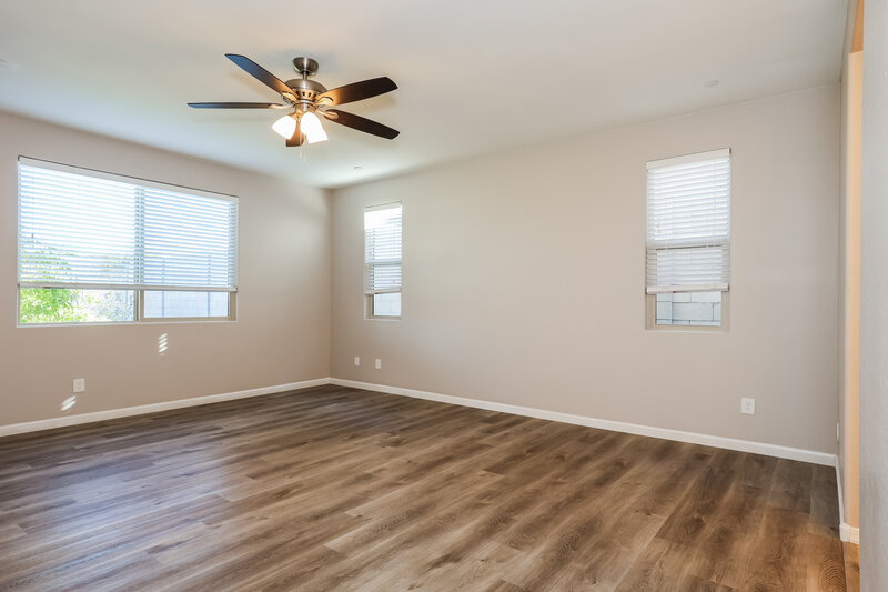 2,395/Mo, 10654 W Anna Ave Peoria, AZ 85383 Main Bedroom View