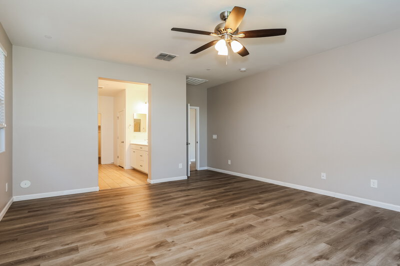 2,395/Mo, 10654 W Anna Ave Peoria, AZ 85383 Main Bedroom View 2