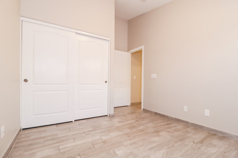 1,950/Mo, 15881 W Latham St Goodyear, AZ 85338 Bedroom View 2