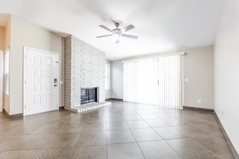 2,140/Mo, 2051 N Villas Ln Chandler, AZ 85224 Living Room View