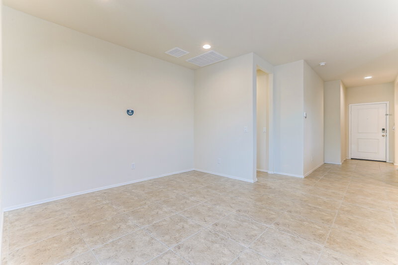 2,075/Mo, 7854 W Forest Grove Ave Phoenix, AZ 85043 Bathroom View 2