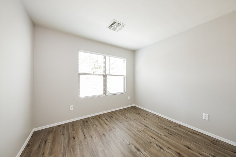 2,090/Mo, 10514 W Louise Dr Peoria, AZ 85383 Bedroom View